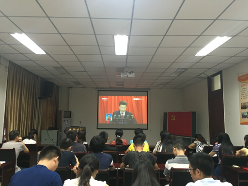 偷拍性爱