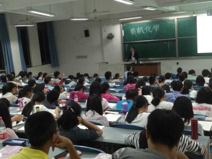 偷拍性爱