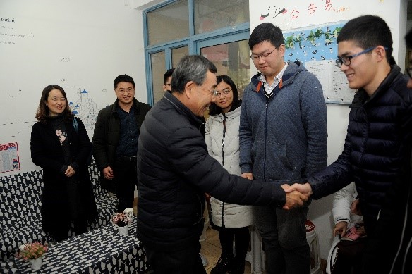 偷拍性爱