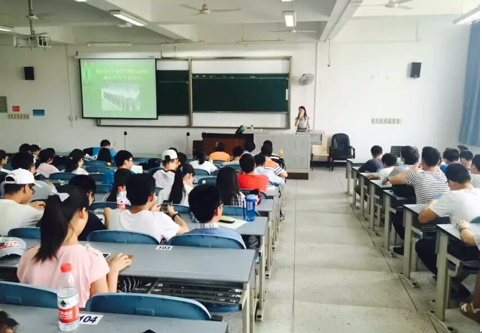 偷拍性爱