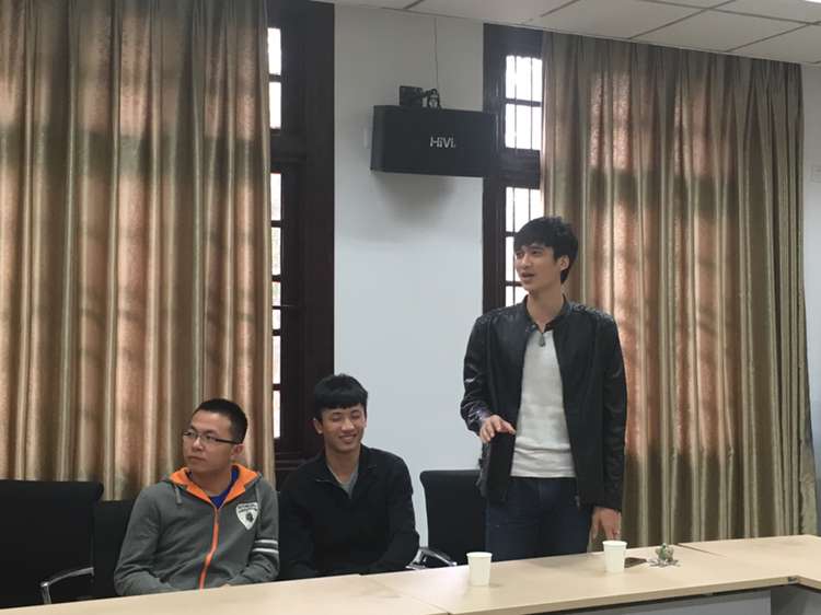 偷拍性爱